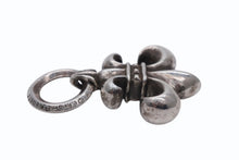 Load image into Gallery viewer, 極美品 CHROME HEARTS クロムハーツ BSフレア ペンダントトップ ラージ チャーム 重量約25.3g 中古 4b011705