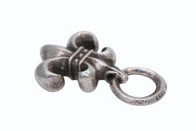 Load image into Gallery viewer, 極美品 CHROME HEARTS クロムハーツ BSフレア ペンダントトップ ラージ チャーム 重量約25.3g 中古 4b011705