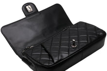 Load image into Gallery viewer, CHANEL シャネル Sフラップ Wチェーンショルダーバッグ 21番台 ココマーク カーフスキン ブラック シルバー金具 美品 中古 4b011815