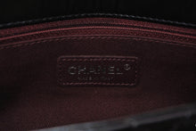 Load image into Gallery viewer, CHANEL シャネル Sフラップ Wチェーンショルダーバッグ 21番台 ココマーク カーフスキン ブラック シルバー金具 美品 中古 4b011815