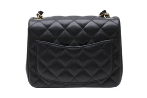 新品同様 CHANEL シャネル ミニマトラッセ16 Sフラップ Sチェーンショルダーバッグ ランダム番台 ココマーク ラムスキン ブラック 中古 4b011816