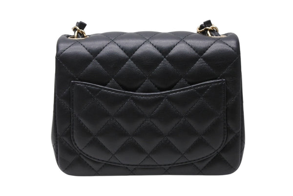 新品同様 CHANEL シャネル ミニマトラッセ16 Sフラップ Sチェーンショルダーバッグ ランダム番台 ココマーク ラムスキン ブラック 中古 4b011816