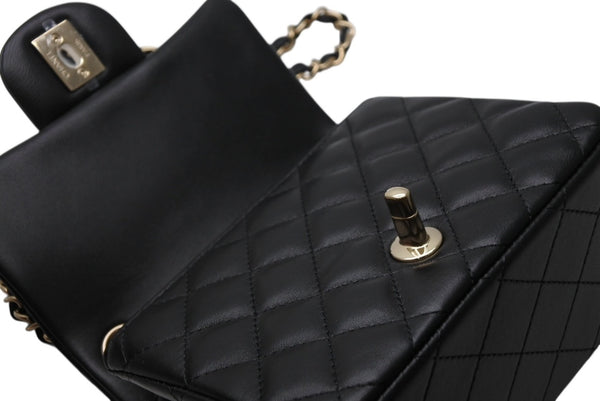 新品同様 CHANEL シャネル ミニマトラッセ16 Sフラップ Sチェーンショルダーバッグ ランダム番台 ココマーク ラムスキン ブラック 中古 4b011816