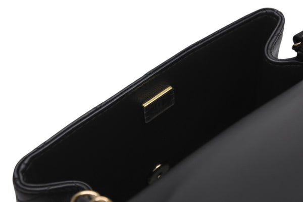 新品同様 CHANEL シャネル ミニマトラッセ16 Sフラップ Sチェーンショルダーバッグ ランダム番台 ココマーク ラムスキン ブラック 中古 4b011816