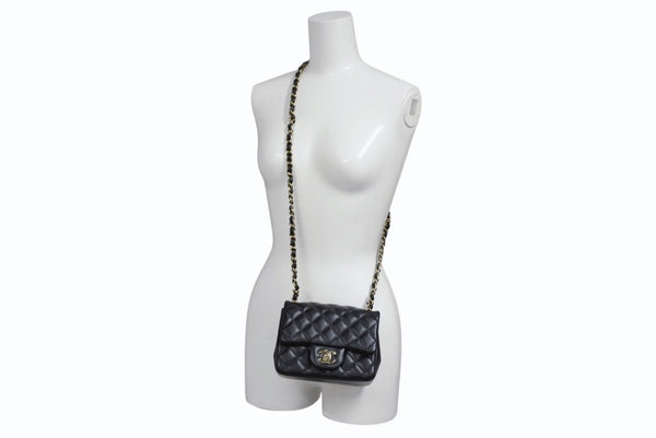新品同様 CHANEL シャネル ミニマトラッセ16 Sフラップ Sチェーンショルダーバッグ ランダム番台 ココマーク ラムスキン ブラック 中古 4b011816