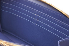 Load image into Gallery viewer, 新品未使用 LOUIS VUITTON ルイヴィトン モノグラム デニム ジッピー ウォレット チェリー 新作 M23161 村上隆 ブルー 中古 4b011858