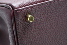 Load image into Gallery viewer, 新品同様品 HERMES エルメス KELLY ケリー25 2WAYハンドバッグ 内縫い トゴ ルージュアッシュゴールド金具 A刻印 4b012348