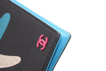 Load image into Gallery viewer, CHANEL シャネル カードケース 6番台 ウォレットチェーン ココマーク ナイロン レザー ブラック ブルー 美品 中古 4b011862