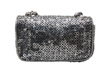 Load image into Gallery viewer, CHANEL シャネル ミニミニマトラッセ14 Sフラップ Sチェーンショルダーバッグ 11番台 ココマーク スパンコール シルバー 美品 中古 4b012253