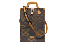 Load image into Gallery viewer, 極美品 LOUIS VUITTON ルイヴィトン×NIGO ダミエジャイアント トートバッグ N40355 ブラウン ベージュ PVCコーティングキャンバス ヌメ革 ブラック金具 中古 4b011644
