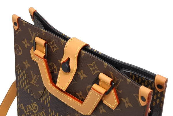 極美品 LOUIS VUITTON ルイヴィトン×NIGO ダミエジャイアント トートバッグ N40355 ブラウン ベージュ PVCコーティングキャンバス ヌメ革 ブラック金具 中古 4b011644
