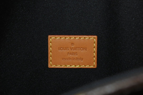 極美品 LOUIS VUITTON ルイヴィトン×NIGO ダミエジャイアント トートバッグ N40355 ブラウン ベージュ PVCコーティングキャンバス ヌメ革 ブラック金具 中古 4b011644