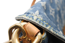 Load image into Gallery viewer, LOUIS VUITTON ルイヴィトン ミニプリーティ ワンショルダーバッグ M95050 モノグラム デニム インディゴブルー 美品 中古 4b011638