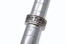 Load image into Gallery viewer, CHROME HEARTS クロムハーツ SM SCROLL LABEL スクロールラベルリング スモール 重量約16.6g サイズ19号 シルバー925 美品 中古 4b011660