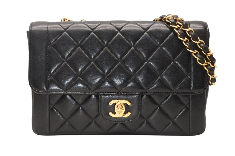 極美品 CHANEL シャネル Wチェーン マトラッセ 23cm ショルダーバッグ ココマーク 4番台 ラムスキン ブラック ゴールド金具 中古 4b012067