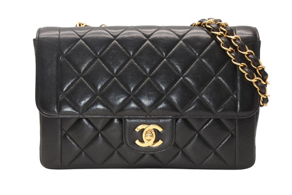 極美品 CHANEL シャネル Wチェーン マトラッセ 23cm ショルダーバッグ ココマーク 4番台 ラムスキン ブラック ゴールド金具 中古 4b012067