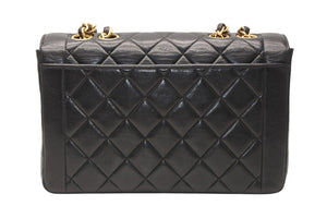 極美品 CHANEL シャネル Wチェーン マトラッセ 23cm ショルダーバッグ ココマーク 4番台 ラムスキン ブラック ゴールド金具 中古 4b012067