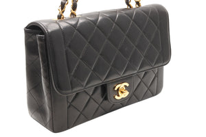 極美品 CHANEL シャネル Wチェーン マトラッセ 23cm ショルダーバッグ ココマーク 4番台 ラムスキン ブラック ゴールド金具 中古 4b012067