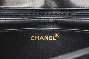 極美品 CHANEL シャネル Wチェーン マトラッセ 23cm ショルダーバッグ ココマーク 4番台 ラムスキン ブラック ゴールド金具 中古 4b012067