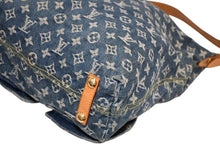Load image into Gallery viewer, LOUIS VUITTON ルイヴィトン バギーGM ショルダーバッグ M95048 モノグラムデニム ブルー ゴールド金具 美品 中古 4b011918