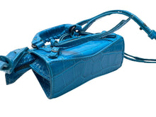 Load image into Gallery viewer, BALENCIAGA バレンシアガ クロコ型押し ネオ クラシック シティ ミニ ショルダーバッグ ブルー系 レザー 669537 コッパ―金具 美品 中古 4b011373