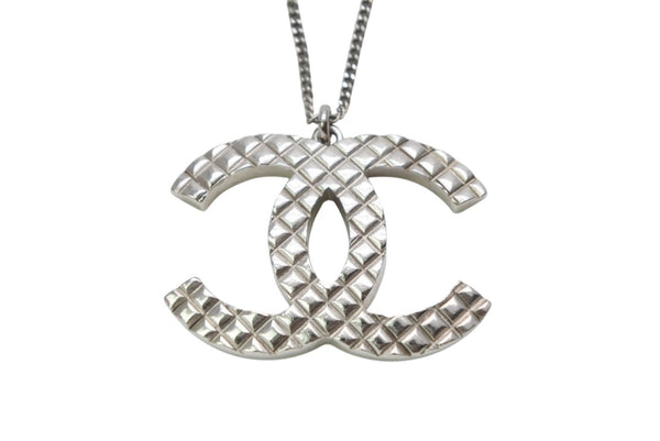 CHANEL シャネル ココマーク ネックレス 重量約15.0g 07C刻印 全長約47.5cm マトラッセ メタル シルバー 美品 中古 4b011941