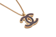 Load image into Gallery viewer, 極美品 CHANEL シャネル ココマーク ネックレス 重量約4.9g 01A刻印 全長約42.5cm GP メタル ウッド アクセサリー 中古 4b011943
