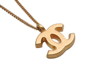 Load image into Gallery viewer, 極美品 CHANEL シャネル ココマーク ネックレス 重量約4.9g 01A刻印 全長約42.5cm GP メタル ウッド アクセサリー 中古 4b011943