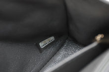 Load image into Gallery viewer, 極美品 CHANEL シャネル ミニマトラッセ17 シングルフラップ ショルダーバッグ 29番台 ココマーク ラムスキン グレー 中古 4b012064