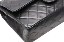 Load image into Gallery viewer, CHANEL シャネル マトラッセ 25 Wフラップ Wチェーン ショルダーバッグ ブラック ラムスキン 1番台 ゴールド金具 美品 中古 4b012066