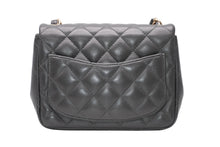 Load image into Gallery viewer, 極美品 CHANEL シャネル ミニマトラッセ17 シングルフラップ ショルダーバッグ 29番台 ココマーク ラムスキン グレー 中古 4b012064