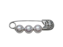 Load image into Gallery viewer, 新品未使用 CHROME HEARTS クロムハーツ × ミキモト MIKIMOTO CHプラス ブローチ PT950 18K 中古 4b012271