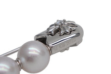 Load image into Gallery viewer, 新品未使用 CHROME HEARTS クロムハーツ × ミキモト MIKIMOTO CHプラス ブローチ PT950 18K 中古 4b012271