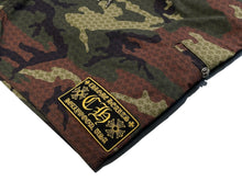 Load image into Gallery viewer, 新品未使用 CHROME HEARTS クロムハーツ スイムショーツ サーフパンツ 水着 サイズ34 クロスボール ボロチップ カモフラ柄 中古 4b012239