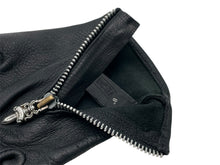 Load image into Gallery viewer, CHROME HEARTS クロムハーツ DGR ZIP GROVE ダガージップ レザーグローブ 手袋 サイズ8 ブラック シルバー925 美品 中古 4b008452