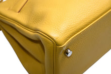 Load image into Gallery viewer, 極美品 HERMES エルメス SHOULDER KELLY ショルダーケリー ショルダーバッグ トリヨンクレマンス イエロー シルバー金具 □M刻印 中古 4b012175