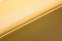 Load image into Gallery viewer, 極美品 HERMES エルメス SHOULDER KELLY ショルダーケリー ショルダーバッグ トリヨンクレマンス イエロー シルバー金具 □M刻印 中古 4b012175