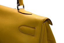 Load image into Gallery viewer, 極美品 HERMES エルメス SHOULDER KELLY ショルダーケリー ショルダーバッグ トリヨンクレマンス イエロー シルバー金具 □M刻印 中古 4b012175
