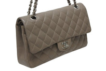 Load image into Gallery viewer, 極美品 CHANEL シャネル マトラッセ25 Wフラップ Wチェーンショルダーバッグ 14番台 ココマーク キャビアスキン グレージュ 中古 4b011860