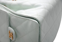Load image into Gallery viewer, 新品同様 CHANEL シャネル シャネル25 スモール ハンドバッグ AS5293 ランダム番台 ココマーク キャビアスキン グリーン 中古 4b012309
