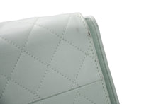 Load image into Gallery viewer, 新品同様 CHANEL シャネル シャネル25 スモール ハンドバッグ AS5293 ランダム番台 ココマーク キャビアスキン グリーン 中古 4b012309