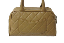 Load image into Gallery viewer, 極美品 CHANEL シャネル ボーリングハンドバッグ ココマーク ミニバッグ 8番台 キャビスキン ベージュ ゴールド金具 中古 4b001228