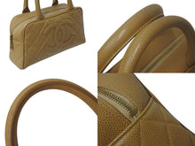 Load image into Gallery viewer, 極美品 CHANEL シャネル ボーリングハンドバッグ ココマーク ミニバッグ 8番台 キャビスキン ベージュ ゴールド金具 中古 4b001228