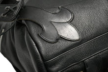 Load image into Gallery viewer, 極美品 CHROME HEARTS クロムハーツ BSフレア バックパック リュック ガンスリンガー レザー シルバー925 ブラック 中古 4b012530