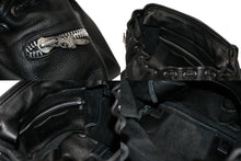 Load image into Gallery viewer, 極美品 CHROME HEARTS クロムハーツ BSフレア バックパック リュック ガンスリンガー レザー シルバー925 ブラック 中古 4b012530