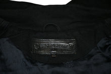 Load image into Gallery viewer, 極美品 CHROME HEARTS クロムハーツ OLD DENIM WESTERN ウエスタン デニム ジャケット ブラック 黒 サイズM 中古 4b012292