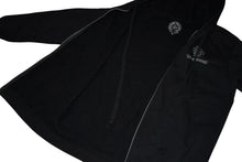 Load image into Gallery viewer, CHROME HEARTS クロムハーツ CHクロス フレームドクロス ジップ プリント パーカー サイズXXL 美品 中古 4b012315