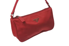 画像をギャラリービューアに読み込む, PRADA プラダ アクセサリーポーチ トライアングルロゴ 三角ロゴプレート ナイロン レッド シルバー金具 美品 中古 4b001233