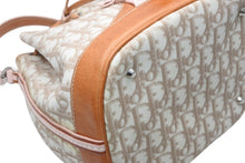 Load image into Gallery viewer, Christian Dior クリスチャンディオール チェーンハンドバッグ 03-BO-0017 トロッター柄 PVC レザー シルバー金具 巾着 美品 中古 4b012344