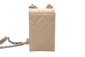 極美品 CHANEL シャネル フォンホルダー フォンポーチ AP1773 30番台 ココマーク ラムスキン キルティング ベージュ 中古 4b011912